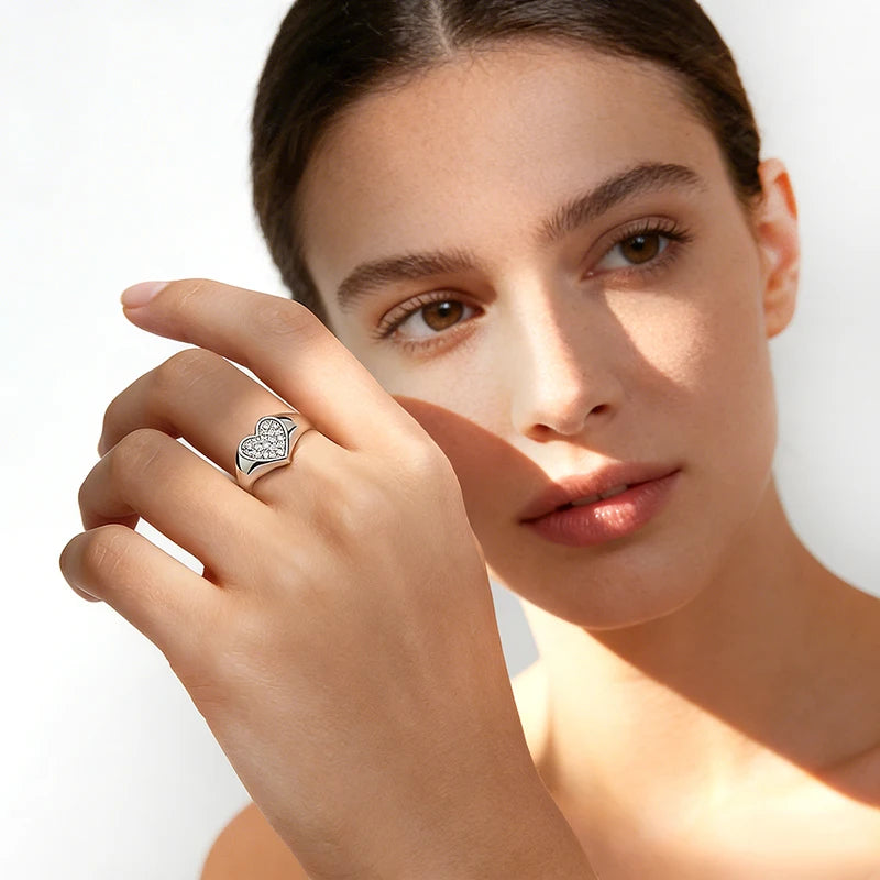 Smyoue 1.2mm Heart All Moissanite Rings for Women Sparkling Luxury Quality Fine Jewelry S925 Sterling Silver Plated 18k Band